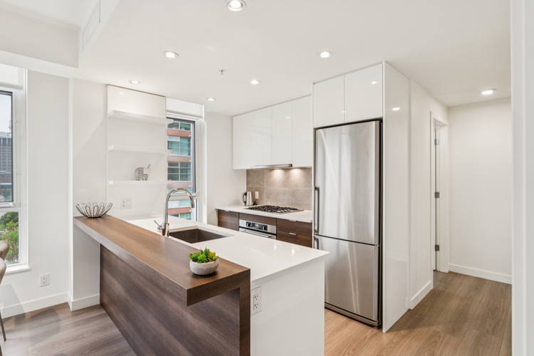 Well equipped kitchen in Calgary condo